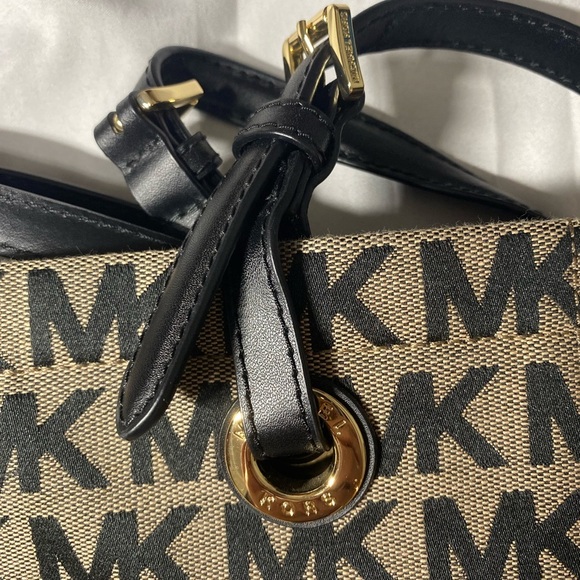 Michael Kors Jet Set Tote Bag | NWT | - Picture 10 of 13